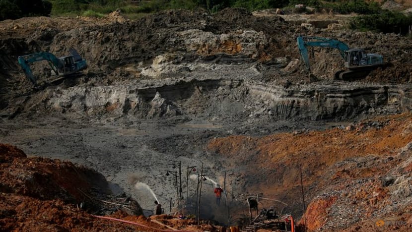 Indonesia minister warns miners to comply with environmental rules