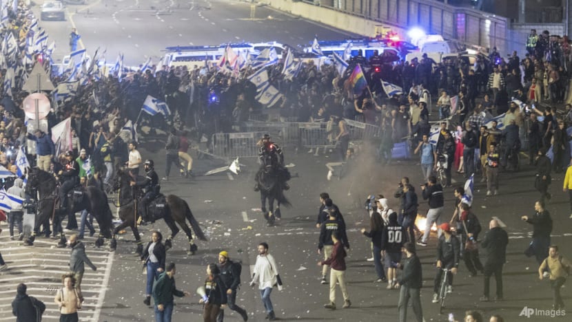 Mass protests in Israel after Netanyahu sacks defence minister 1 israel politics 79487