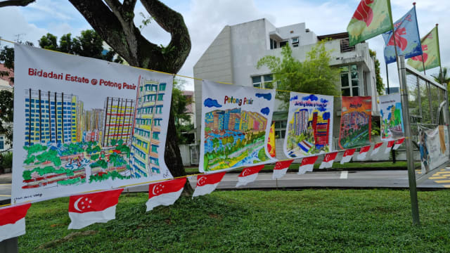 波东巴西年长者通过彩绘 完成48幅帆布画迎国庆 