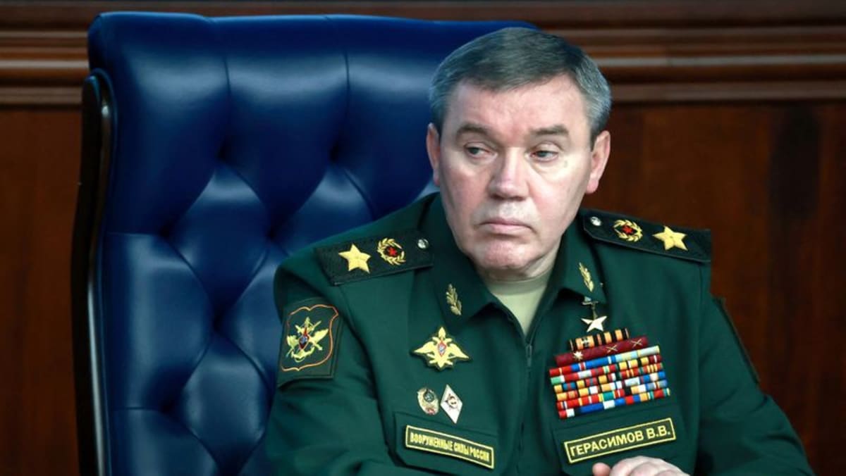 Perombakan Rusia menempatkan jenderal tertinggi yang bertanggung jawab atas invasi Ukraina