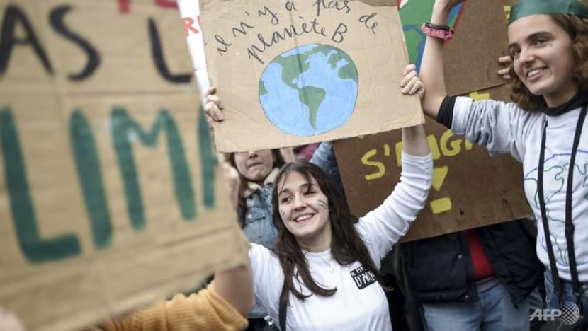 'No Planet B': Hundreds of thousands join world youth climate demo 'No Planet B': Hundreds of thousands join world youth climate demo