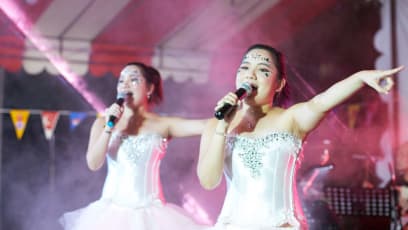We Followed Getai Performers The Shining Sisters For A Night — And This Is What Happened