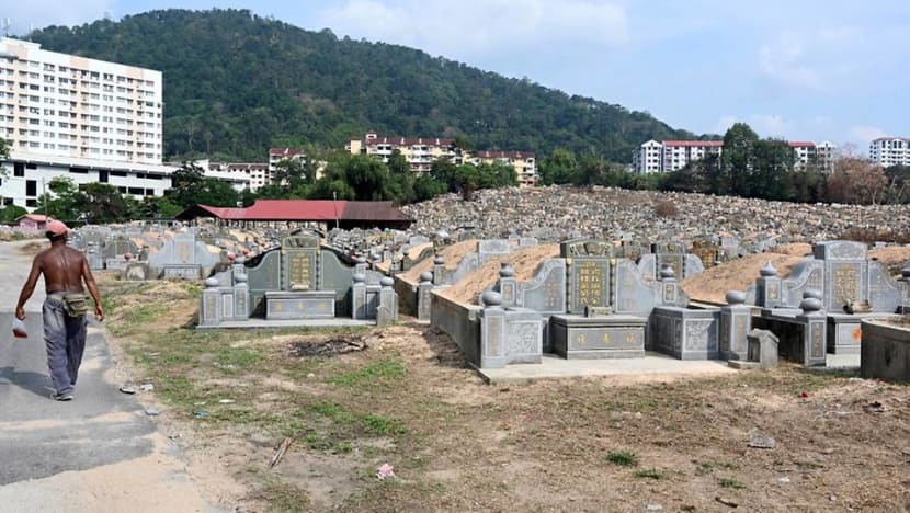 A different Qing Ming: Malaysians simplify prayer rituals amid movement control order A different Qing Ming: Malaysians simplify prayer rituals amid movement control order