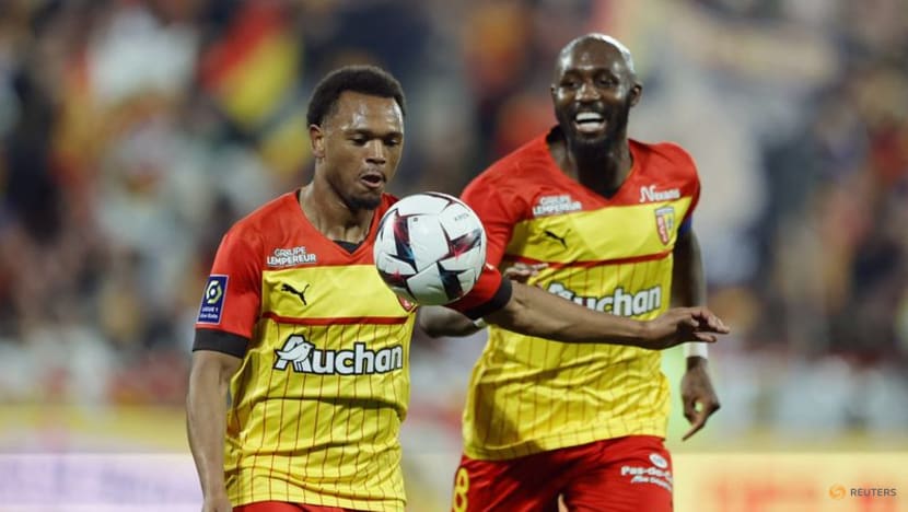 Openda shines as Lens boost Champions League hopes with Monaco win