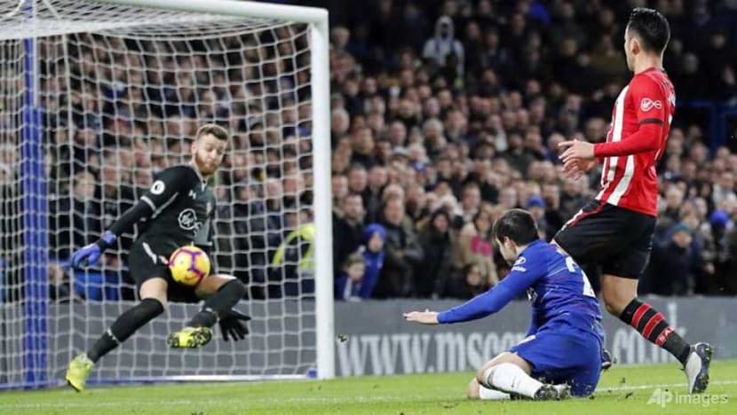 Football: Sarri admits new striker needed as Chelsea frustrated by Saints Football: Sarri admits new striker needed as Chelsea frustrated by Saints