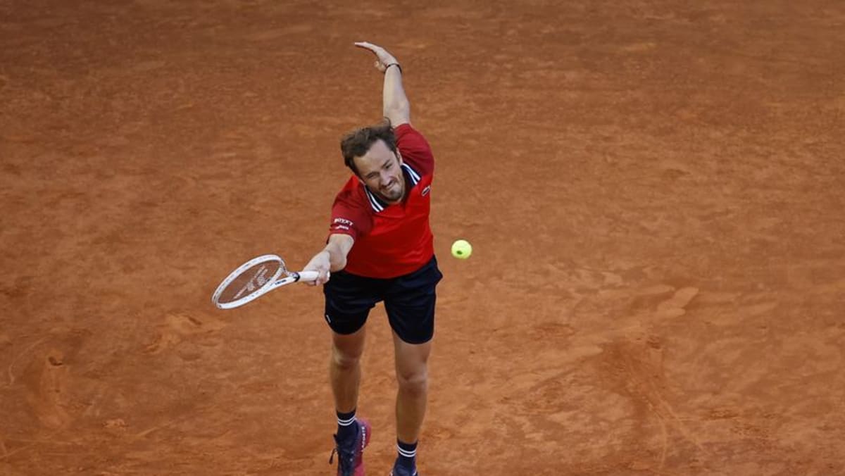 Medvedev rejoint une liste croissante de blessures avant Roland-Garros