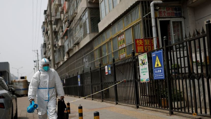 Shanghai's fashion stores struggle to clear lockdown stock hangover Shanghai's fashion stores struggle to clear lockdown stock hangover