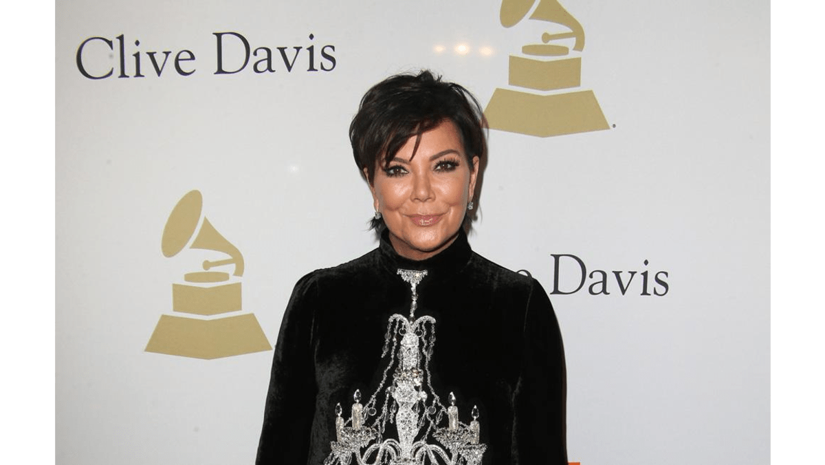 Kris Jenner congratules Kylie on pregnancy 8days