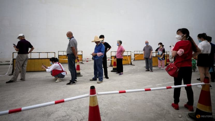 Shanghai back on alert as China battles COVID-19 outbreaks Shanghai back on alert as China battles COVID-19 outbreaks