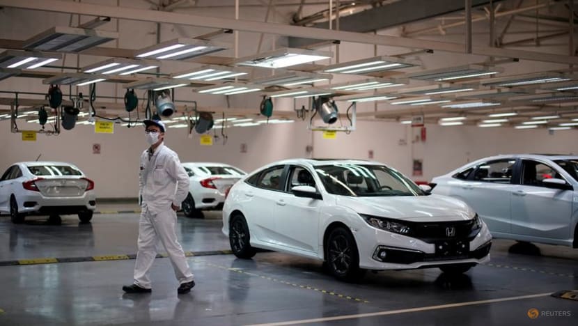 Honda warns of rising costs, forecasts weaker annual profit Honda warns of rising costs, forecasts weaker annual profit