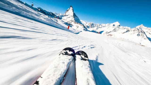 中国女游客日本滑雪跌倒 不幸遭大雪掩埋丧命
