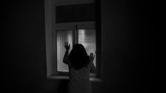 行动不便台湾老妇 被女儿逼泡热水休克致命