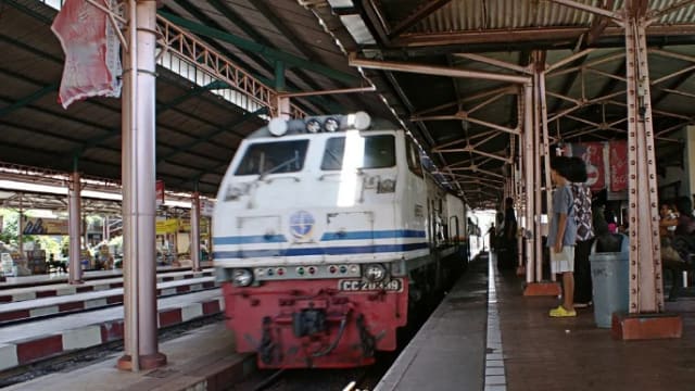 印尼：将同日本探讨开发爪哇和苏岛的铁路生态系统