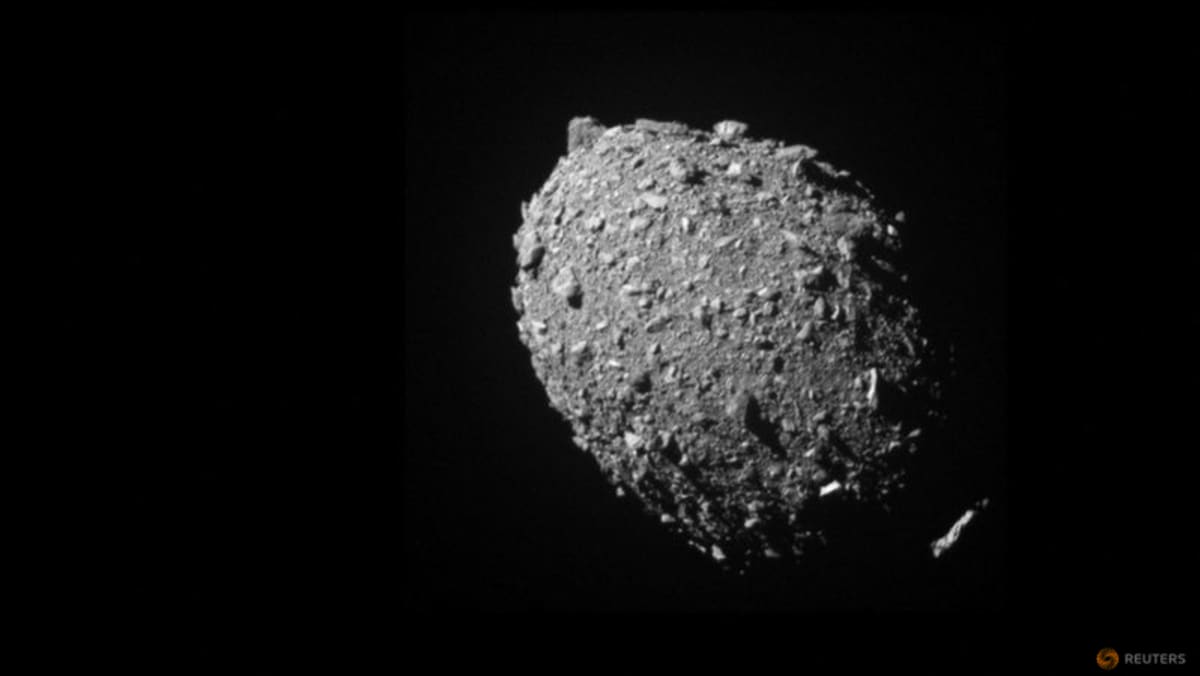 Studi menunjukkan bagaimana pesawat luar angkasa yang mampu menghancurkan asteroid ‘sangat sukses’