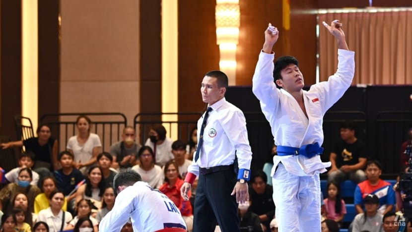 Ju-jitsu fighter Noah Lim conquers injury, wins Singapore’s first gold at 32nd SEA Games Ju-jitsu fighter Noah Lim conquers injury, wins Singapore’s first gold at 32nd SEA Games