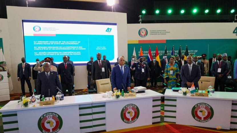 West African leaders lift economic and financial sanctions on Mali West African leaders lift economic and financial sanctions on Mali