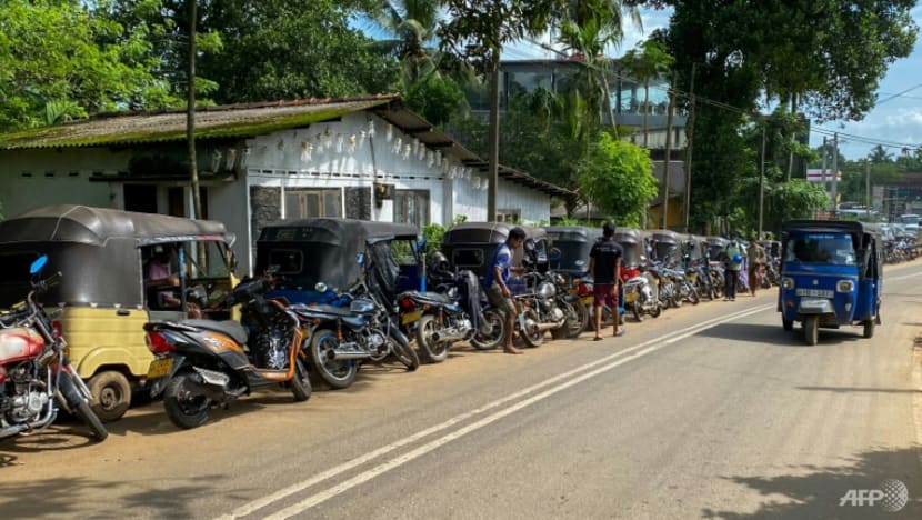 Sri Lanka parliament shuts early after petrol runs out Sri Lanka parliament shuts early after petrol runs out