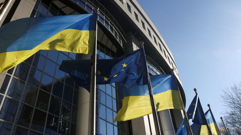 Ukraine on course for EU candidacy at summit, EU says