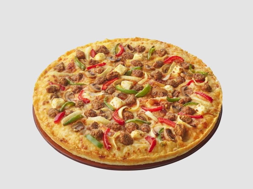 Pizza Hut Singapore unveils new plant-based meat pizza in partnership with Beyond Meat Pizza Hut Singapore unveils new plant-based meat pizza in partnership with Beyond Meat