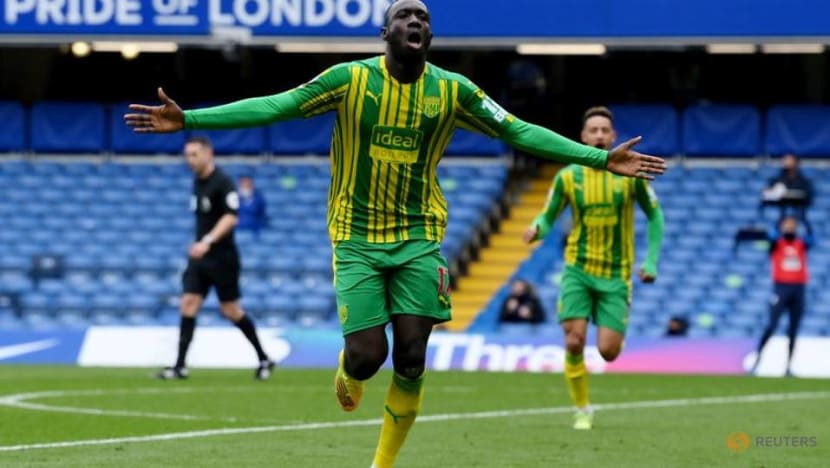 West Brom stun 10-man Chelsea with 5-2 victory at Stamford Bridge West Brom stun 10-man Chelsea with 5-2 victory at Stamford Bridge