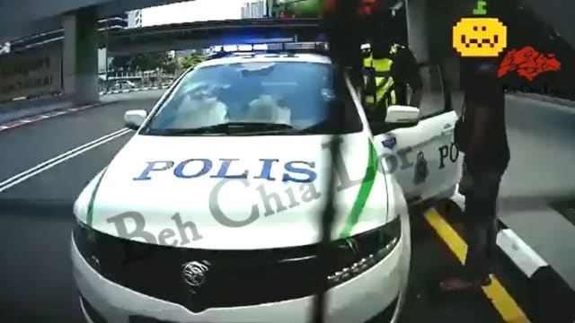 狮城男称在吉隆坡遭警察索贿 当地警方将深入调查