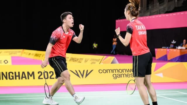 香港羽毛球公开赛：我国夫妻档组合许永凯和陈薇涵挺进8强