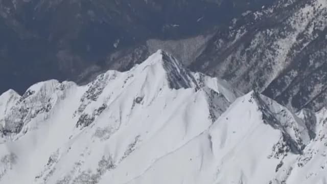15岁日本少年登北阿尔卑斯山 失足跌下300米