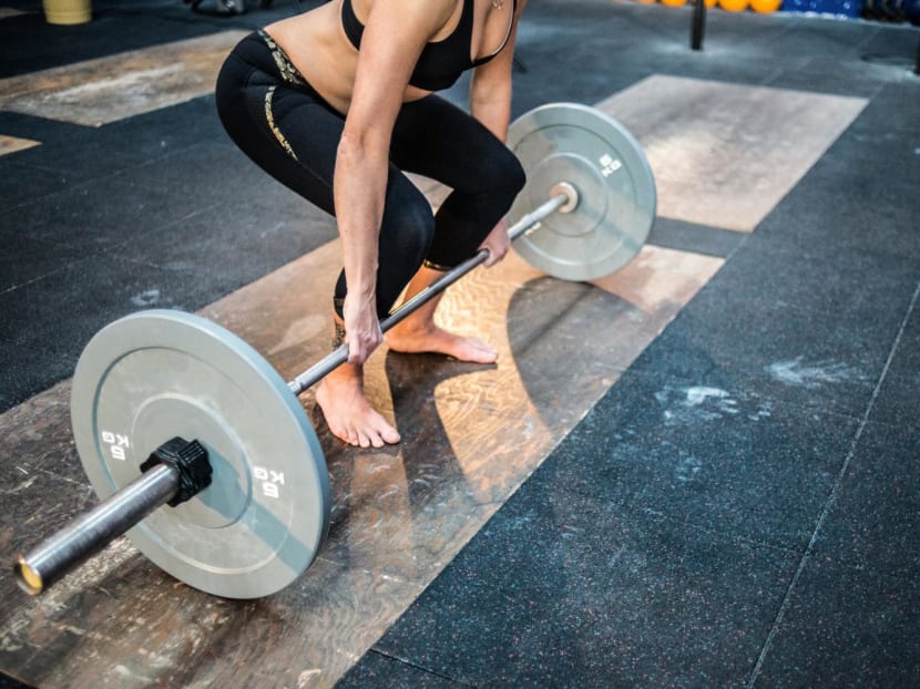 The pros and cons of weight-lifting barefoot, and how to do it well