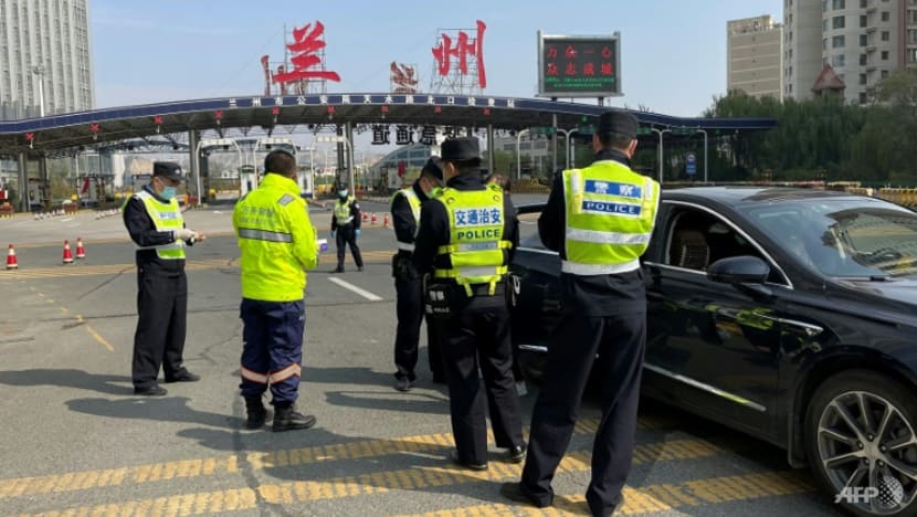 China authorities apologise after boy dies in COVID-19 lockdown