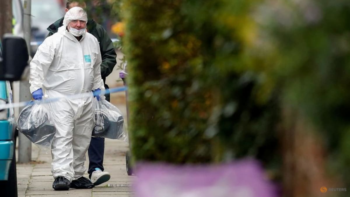 Inggris menaikkan tingkat ancaman teror menjadi ‘parah’ setelah ledakan taksi Liverpool