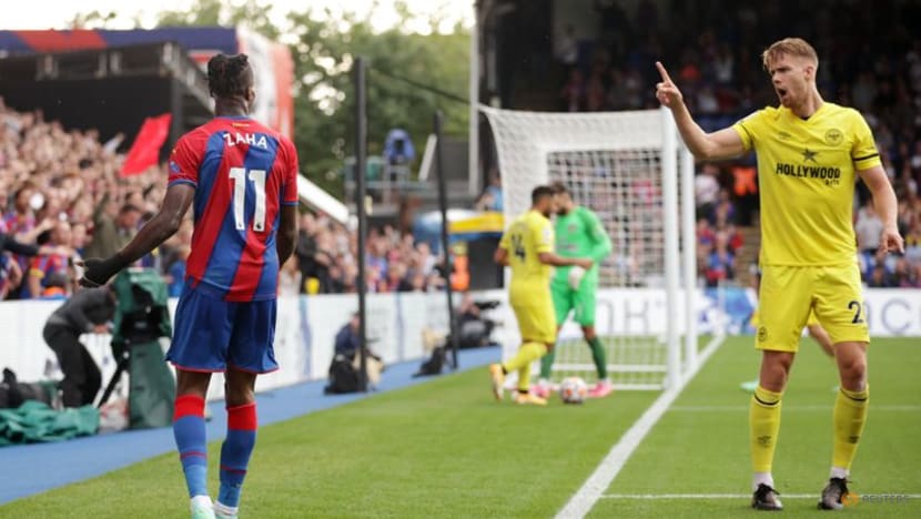 Soccer-Palace held by Brentford in goalless stalemate Soccer-Palace held by Brentford in goalless stalemate