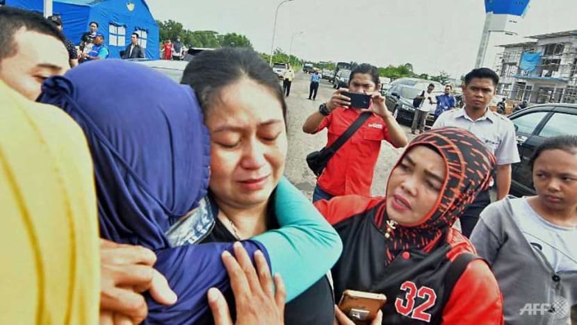 ‘Everyone was crying’: Lion Air crash victims' families grow frustrated as authorities scramble for information ‘Everyone was crying’: Lion Air crash victims' families grow frustrated as authorities scramble for information