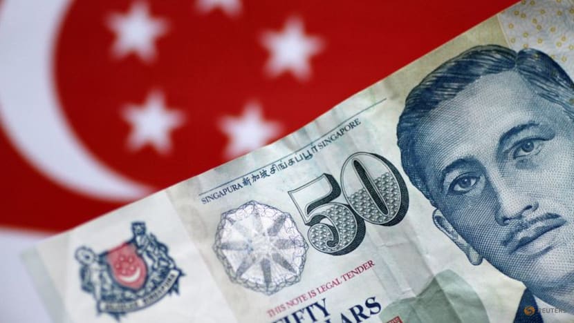 Bearish bets on Asian FX return on renewed woes over Fed rate hikes - Reuters poll