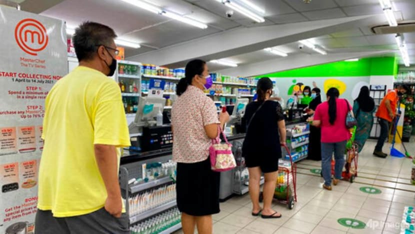 Supermarkets within buildings to reintroduce TraceTogether-only SafeEntry and SafeEntry Gateways Supermarkets within buildings to reintroduce TraceTogether-only SafeEntry and SafeEntry Gateways