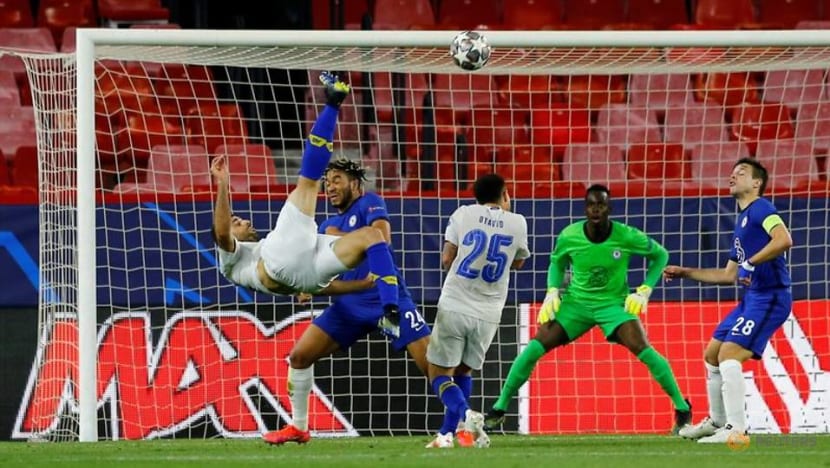 Soccer-Porto's Taremi beats Insigne and Roofe to UEFA Goal of the Season award Soccer-Porto's Taremi beats Insigne and Roofe to UEFA Goal of the Season award
