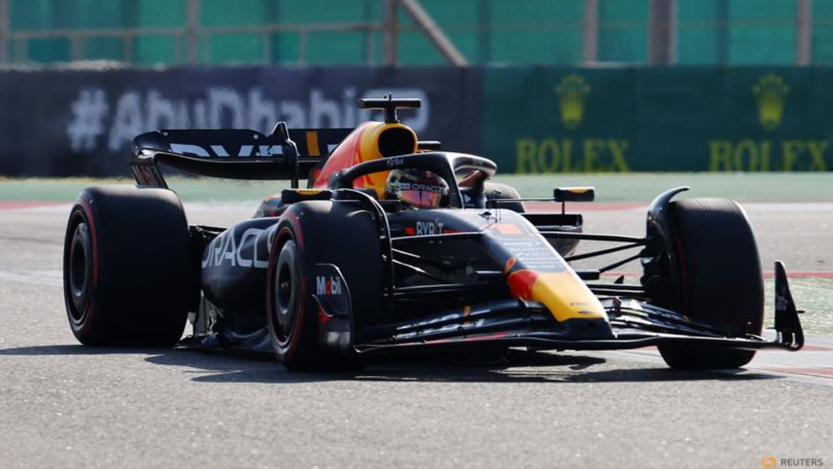 Verstappen takes final pole of the F1 season