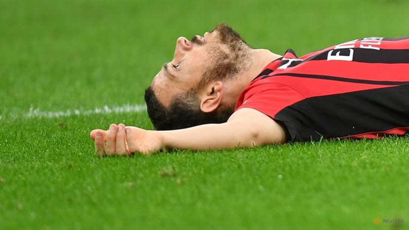 Pioli rues missed opportunity as refereeing decisions cost Milan dear Pioli rues missed opportunity as refereeing decisions cost Milan dear
