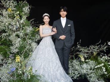 South Korean stars Lee Seung-gi and Lee Da-in marry in lavish hotel wedding ceremony in Seoul