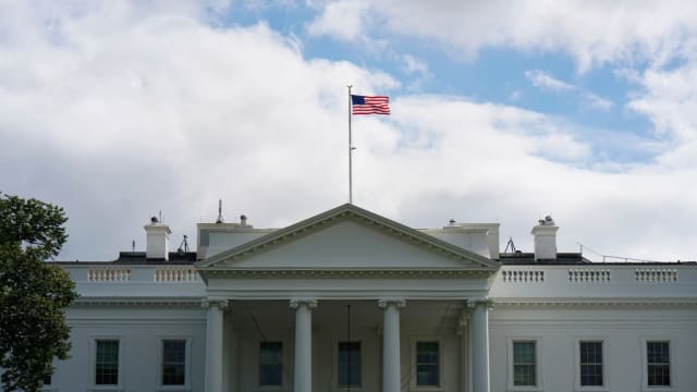 美国白宫强烈谴责国会发生的暴力事件
