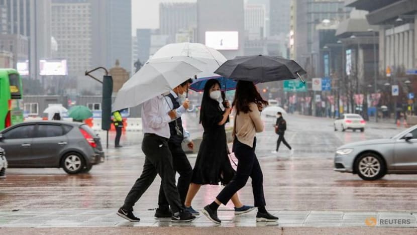 'Alone in the dark': South Korea's small businesses reel from new COVID-19 clampdown 'Alone in the dark': South Korea's small businesses reel from new COVID-19 clampdown