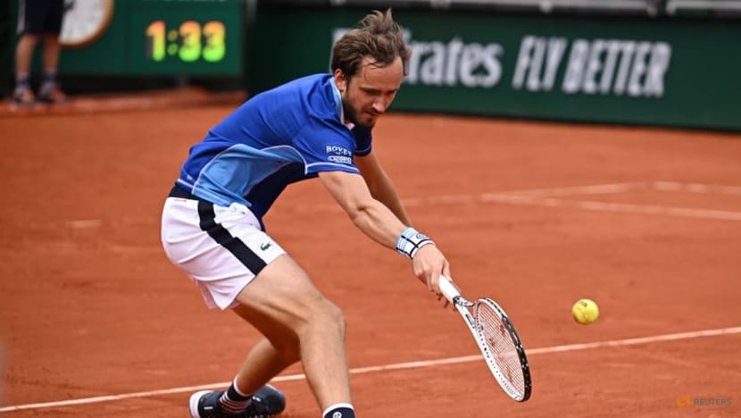 Medvedev puzzled by chance to claim No 1 ranking despite Wimbledon ban Medvedev puzzled by chance to claim No 1 ranking despite Wimbledon ban