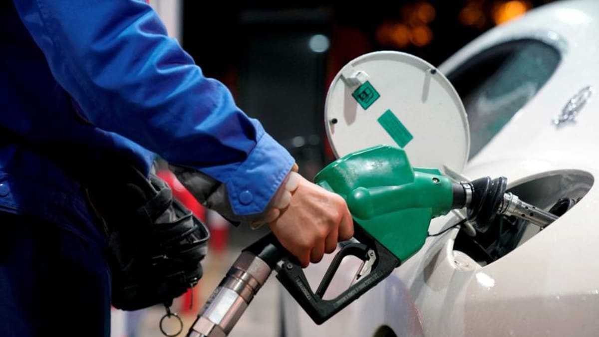 Ekspor bensin Tiongkok bisa mencapai titik terendah dalam 8 tahun terakhir di bulan Februari seiring dengan pulihnya permintaan dalam negeri