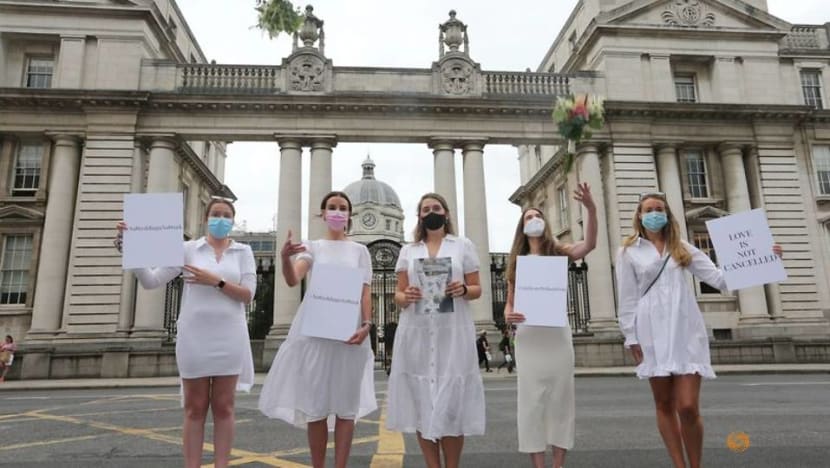 Irish government makes wedding U-turn after bridal backlash Irish government makes wedding U-turn after bridal backlash