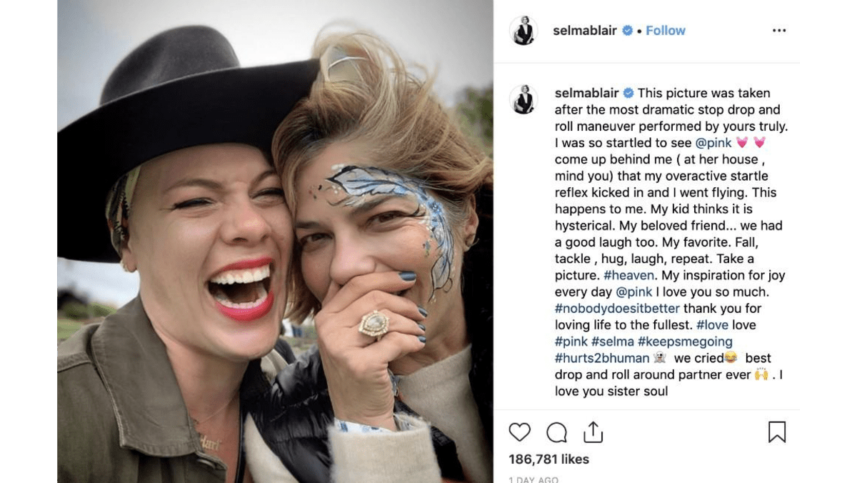 Selma Blair: Pink is my inspiration - 8 Days