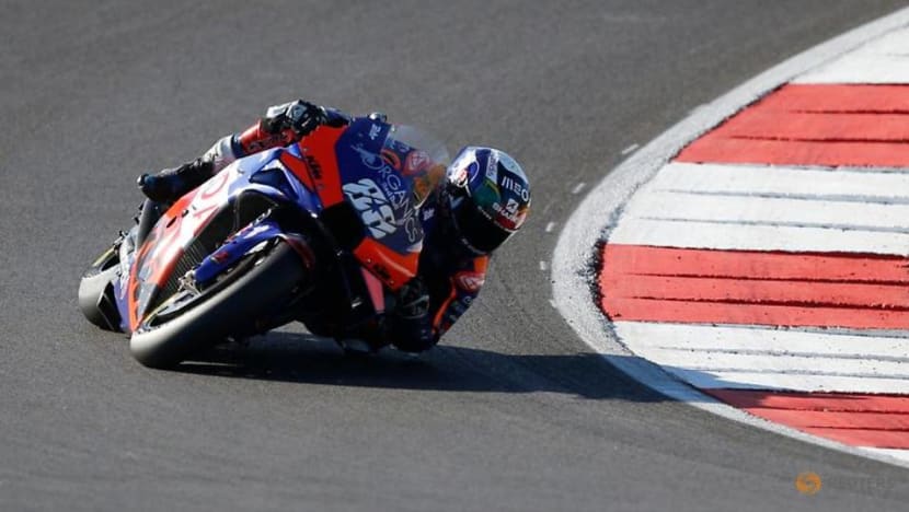 Local favourite Oliveira wins Portuguese MotoGP race Local favourite Oliveira wins Portuguese MotoGP race