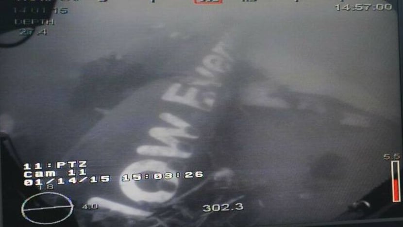 Kapal tentera S'pura temui bahagian utama pesawat QZ8501