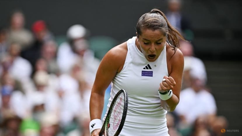 Kasatkina speeds through to Wimbledon's third round