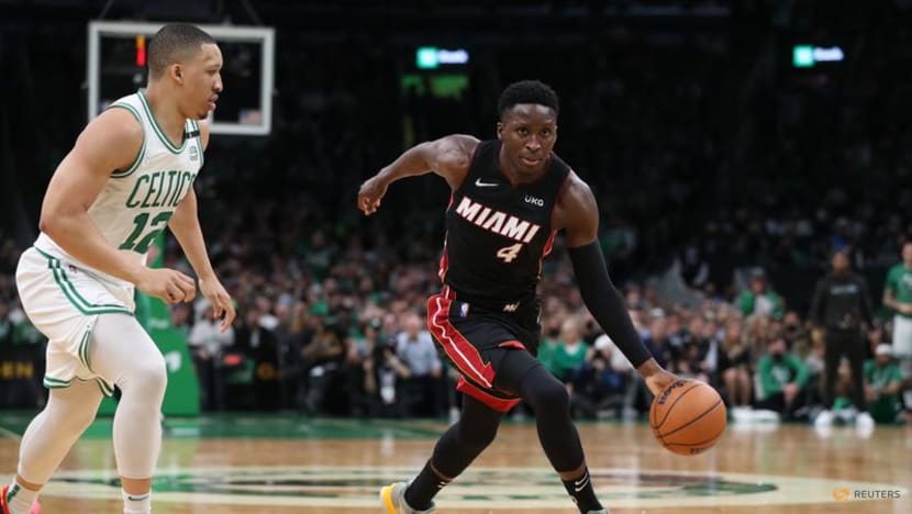 Jayson Tatum, Celtics bury Heat early, level series 2-2 Jayson Tatum, Celtics bury Heat early, level series 2-2