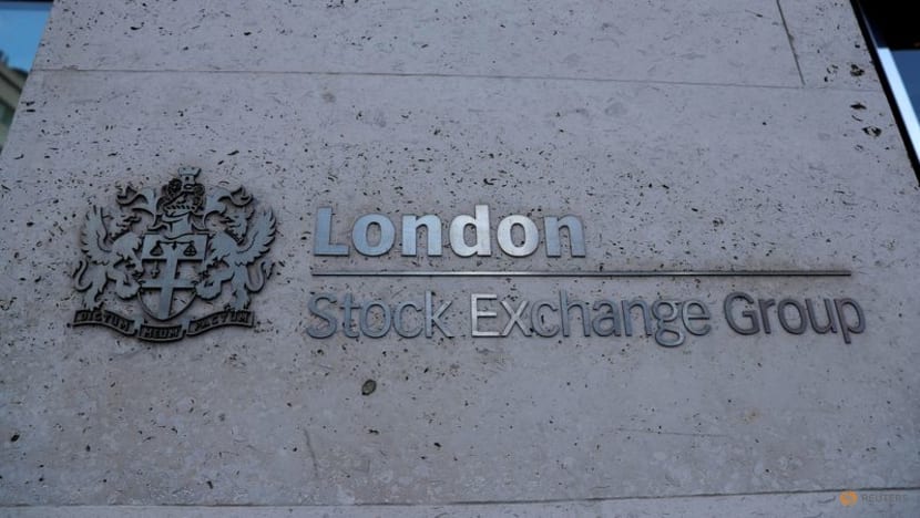 Wall Street shares down as inflation worry offsets US
-China optimism Wall Street shares down as inflation worry offsets US
-China optimism