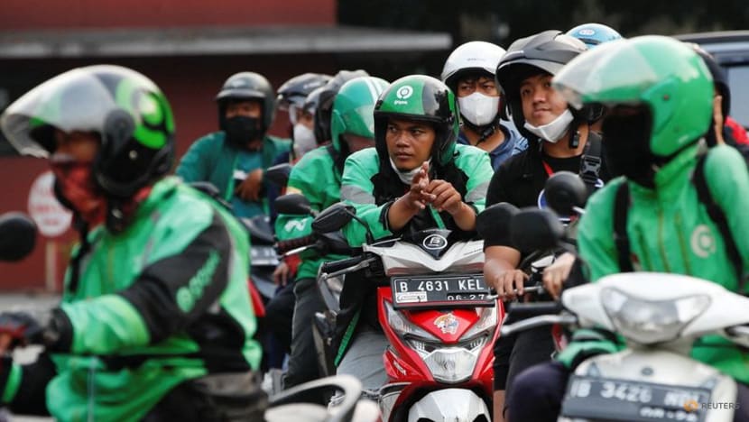 Indonesia considering hiking fuel prices as much as 40%: Lawmakers